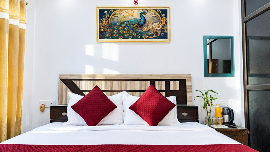 Others 5, Saanchi Villa, Faizabad