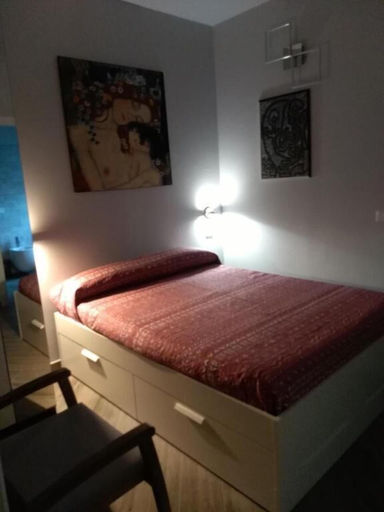 Bedroom 3, Tom & Jerry, Pisa