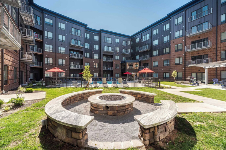 Others 5, Landing Amazing 2bd, Courtyard, Clubhouse, Montgomery