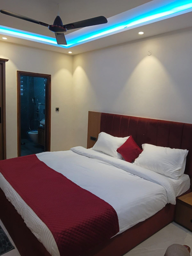 Others 2, RR Hotel, Nainital