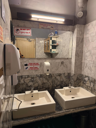 Bathroom 4, HOTEL AV DORMITORY, Sundargarh
