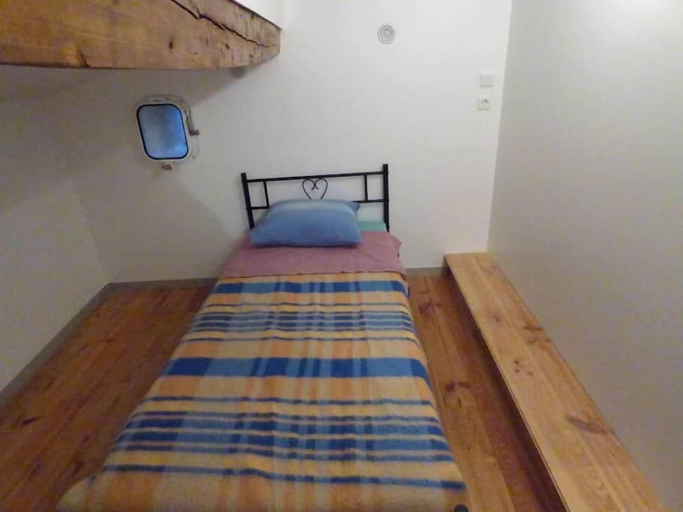 Bedroom 2, les 3 notes de mérotte, Gironde
