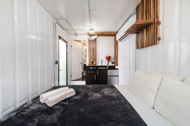 Others 2, Luxury Nomad Containers, Santa Cruz