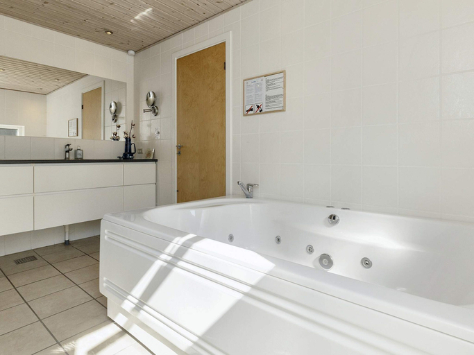 Bathroom 3, 10 Person Holiday Home in Vaeggerlose-by Traum, Guldborgsund