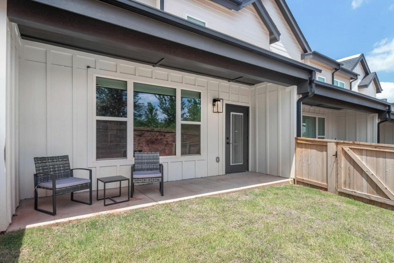 Others 5, Landing Modern 2bd, Pool, Clubhouse, Oklahoma