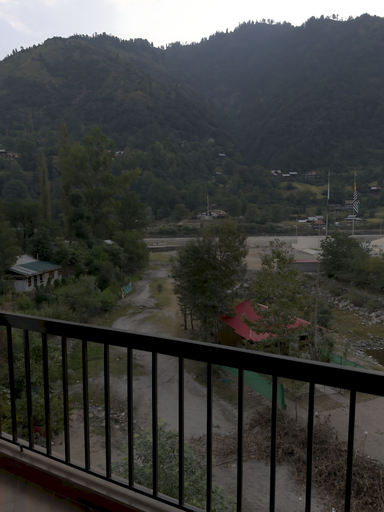 Others 5, Liore Hotel, Kupwara