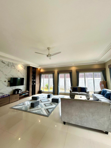Others 4, AL Marina Resort, Bogor