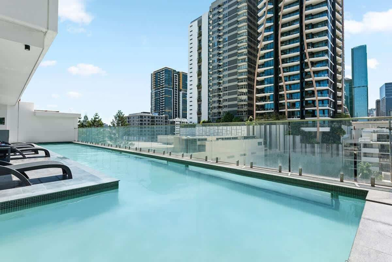 Others 3, Resort-style Living! ~ 1bed/1bath/1car, Brisbane