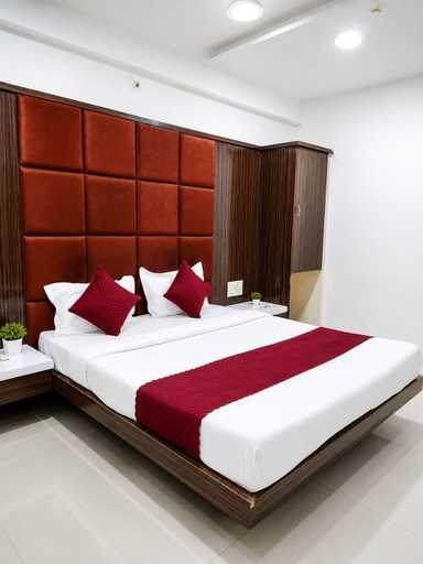 Others 3, AGM Hotel, Ahmadabad