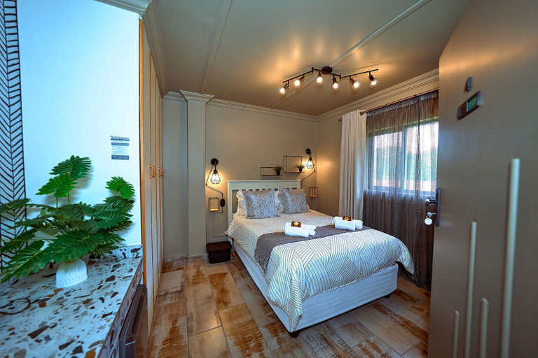 Others 3, Q Guesthouse, Uthungulu