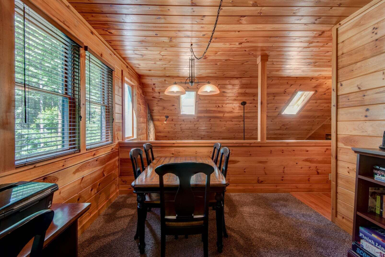 Others 4, Little Creek Lodge, Watauga