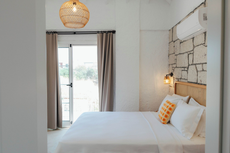Others 3, Pera Locale Alaçatı, Çeşme