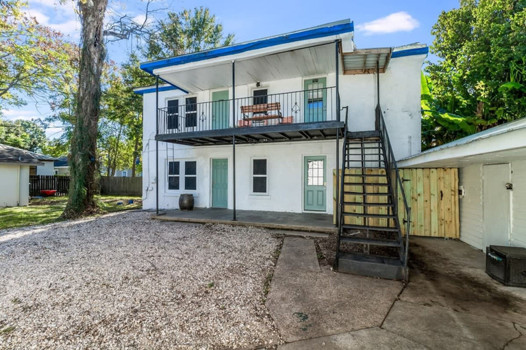 Others 3, Comfortable 3BR Home Near Downtown, Lafayette