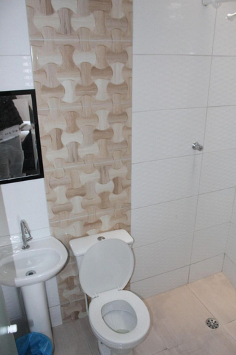 Bathroom 3, Hotel Cumbica, Guarulhos