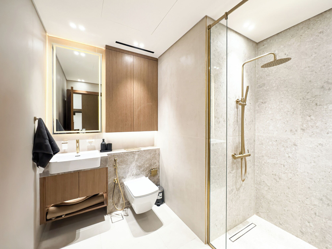 Others 3, Modern Studio with Private Jacuzzi, Dubai