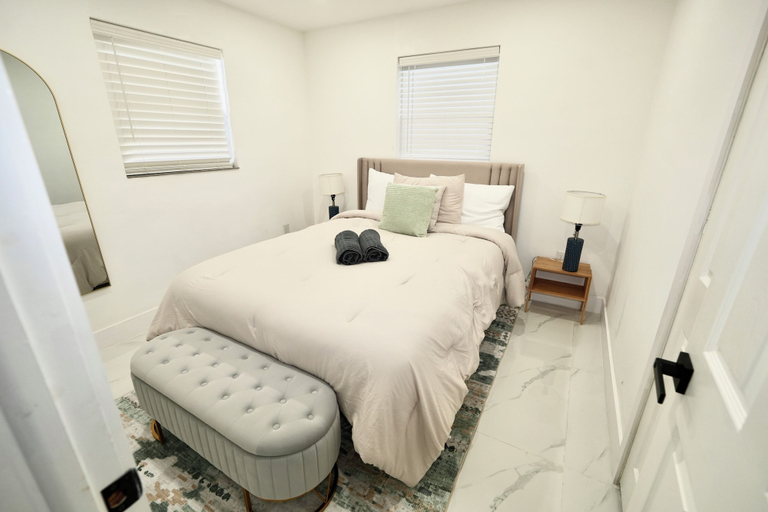 Others 2, 6370 Atlanta House, Broward
