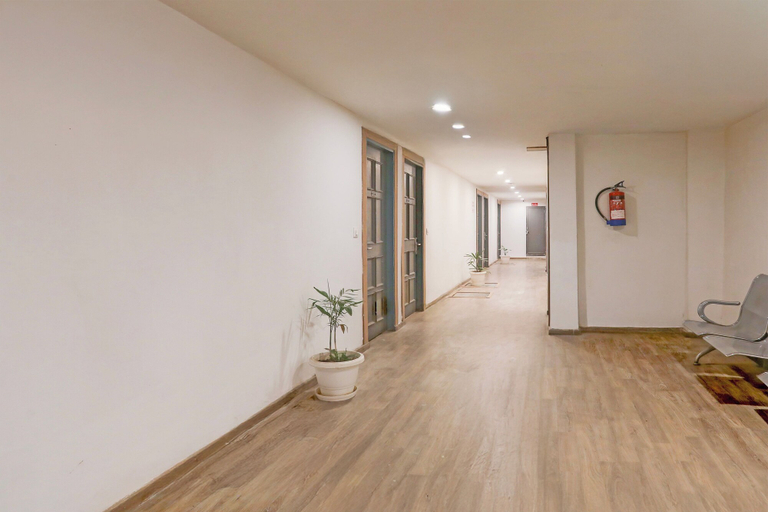 Others 4, Townhouse Prayagraj Near Railway Station Formerly Santosh Palace, Kaushambi
