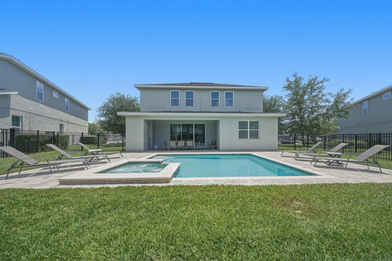 Others 5, Orlando Luxury Home With Pool Heat Included, Osceola