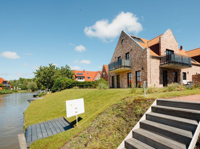 Others 4, Coastal Suite North Directly on the Waterfront, Aurich