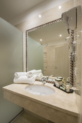 Bathroom 4, Hotel Executive, Siena