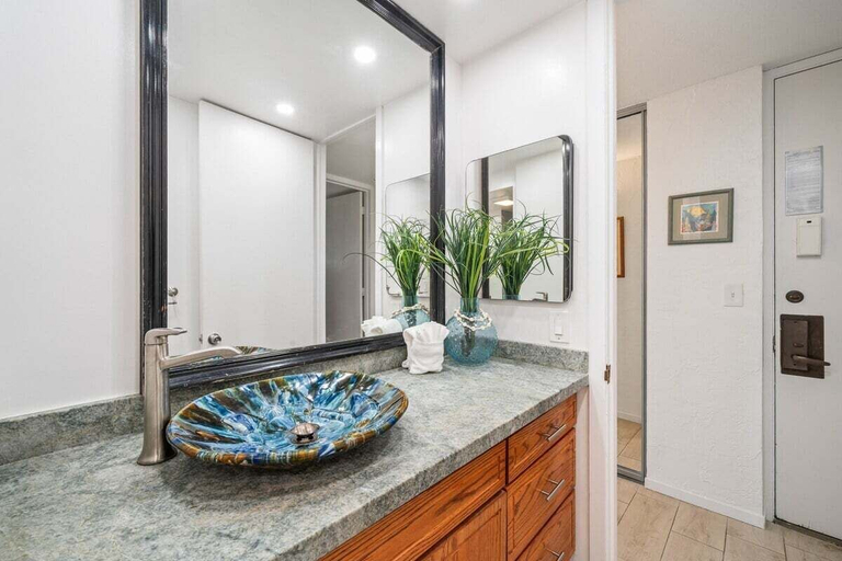 Others 4, Summer Sale! Updated 1BR Unit With Pool and Hot Tub Sleeps 4 - Papakea B201, Maui