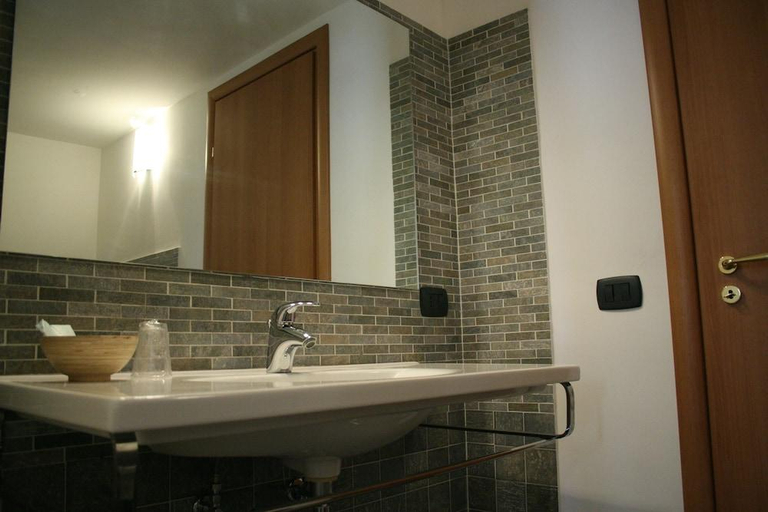 Bathroom, Casa Barbero Charme & Rooms, Catania