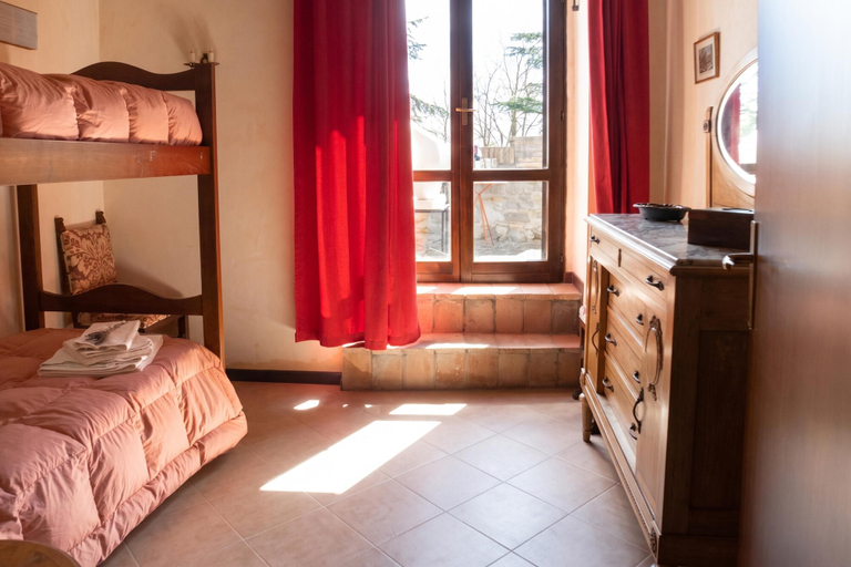 Others 3, Casale Montemoro Private Pool & Garden Sleeps 10, Terni