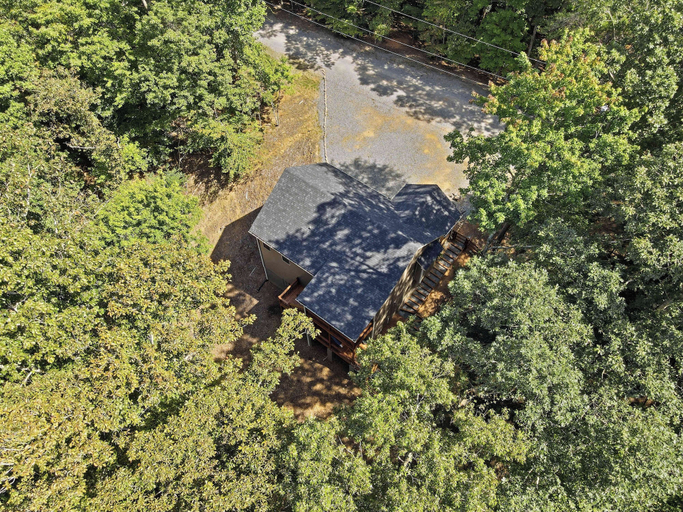 Others 5, Eagle Mountain - Cozy 3BR Cabin, Gilmer