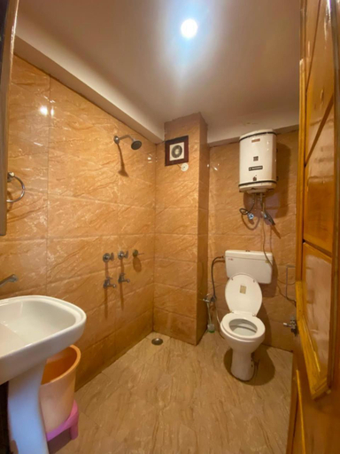 Bathroom 5, The Hilltop Haven Resort Manali, Kullu