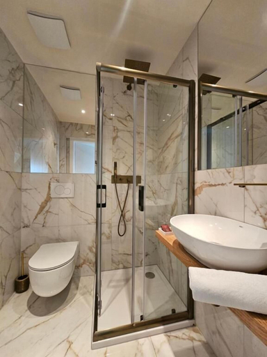 Others 4, Boutique Hotel Parklane, Wien
