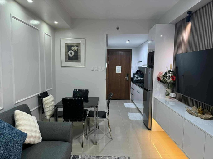 Others 3, Cozy Scandinavian-inspired Condo With Balcony Facing SM Mall of Asia, Pasay City