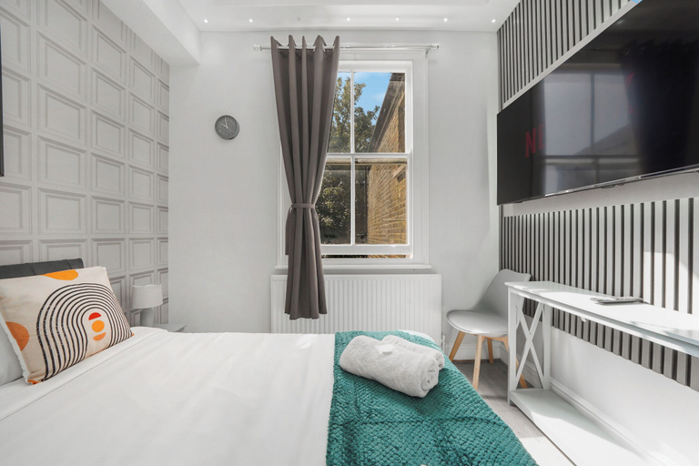 Others 5, The Cozy Stays Hackney House, London