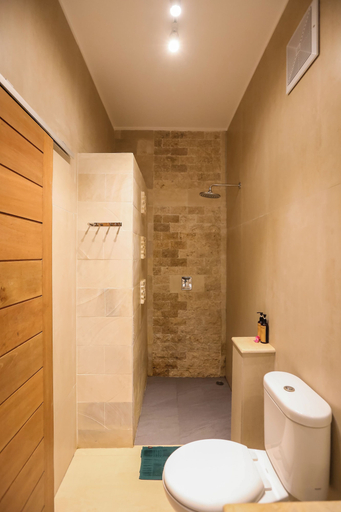 Bathroom 4, Green Banana Hotel, Lombok