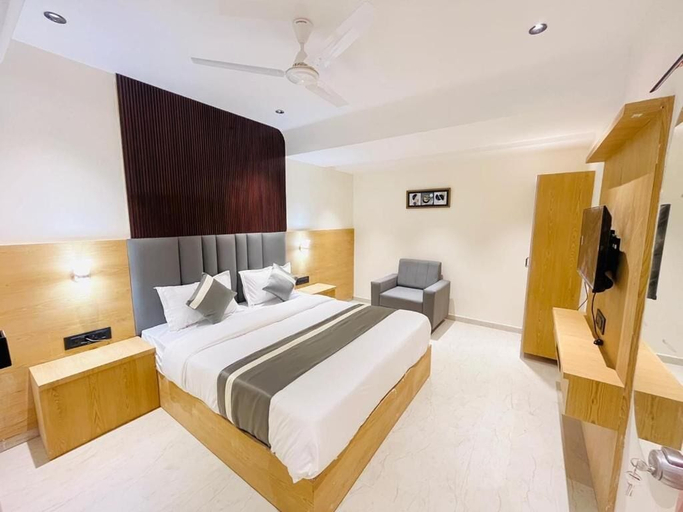 Others 2, Hotel pacific empire, Ahmadabad