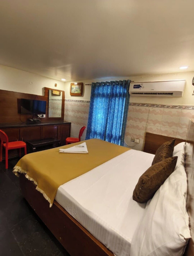 Others 5, HOTEL SVR ELITE, Krishna
