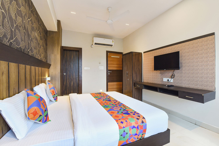 Bedroom 3, FabHotel The Samsara I, Indore