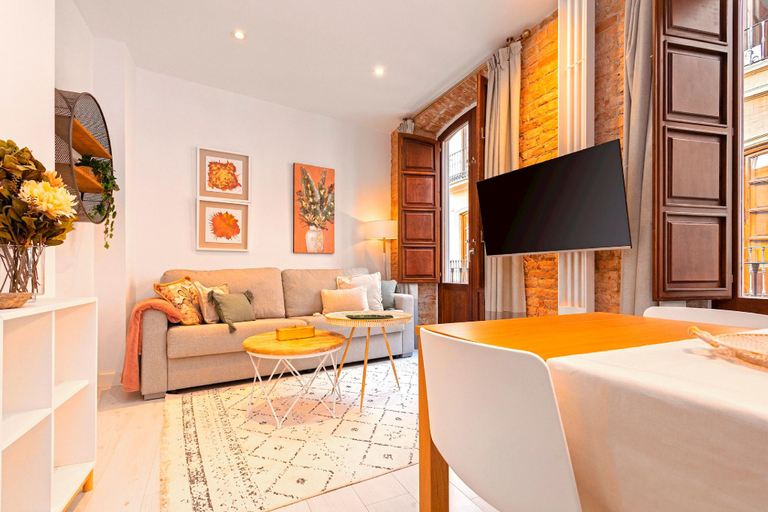 Others 5, Stunning one-bedroom apartment near the Cathedral. Zacatin 201, Granada
