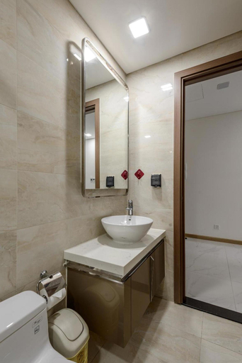 Bathroom 4, CeLaVie Serviced Apartment - The Vinhomes and Landmark, Ho Chi Minh City