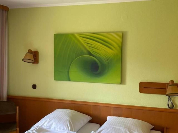 Others 2, Hotel Tanneneck, Segeberg