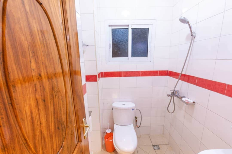 Others 4, EDEN GARDEN LUXURIOUS GUEST HOUSE, Mfoundi