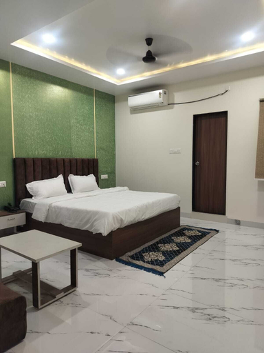 Others 5, Hotel Shagun, Betul
