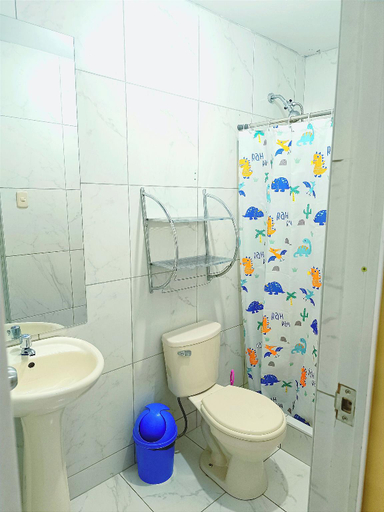 Bathroom, Samay Misti Av Independencia, Arequipa