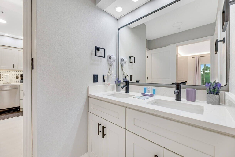 Others 4, Disney Area Suite w/ Pool & Full Kitchen, Orange