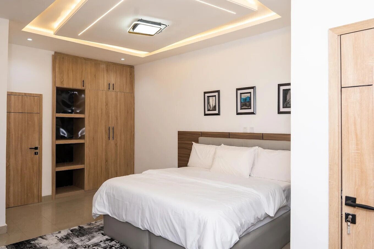 Others 3, Lusso Court Shortlet Apartment, Ikeja