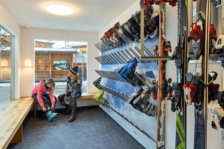 Others 5, Mi Chalet, Bolzano