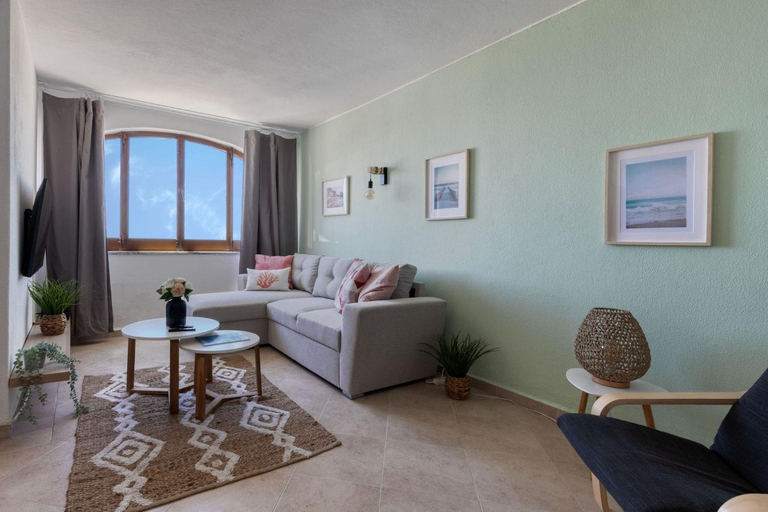 Others 2, Stars · Apartment with a breath-taking view, Lagoa