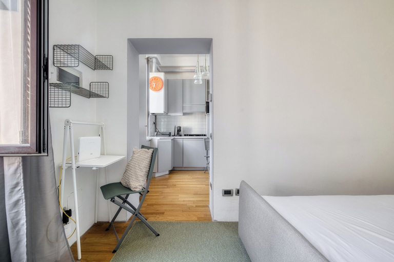 Others 4, Bright Apt 1BR in the Heart of Isola, Milano