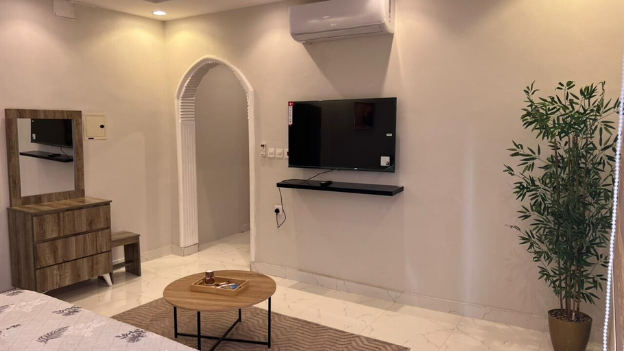 Others 1, Avenor Apartment J7 – Spacious 1-Bedroom Apartment with Private Bathroom | Al Hamdaniyah, Jeddah