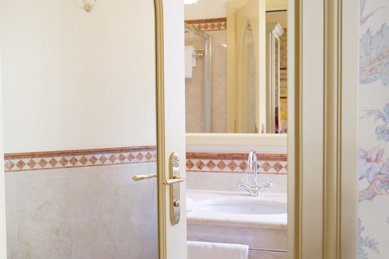 Bathroom 4, Hotel Milano Regency, Milano