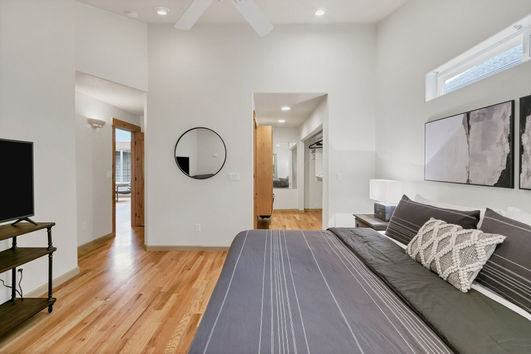 Others 4, Hemmingway 30 Day Min Stay 3 Bedroom Home by RedAwning, Deschutes